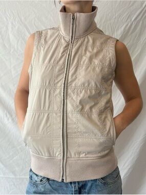 Patagonia Light Beige Quilted Zip-Up Sleeveless Vest